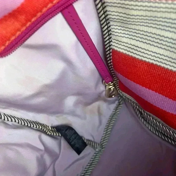 Fossil Key Per Tote - Picture 5 of 9